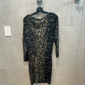 Veronica M Black and Gold Tone Long Sleeve Dress
